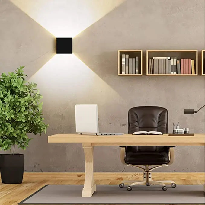 Infinite Cube Wall Light™